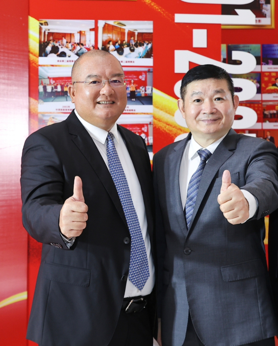 绿茵赛场背后 看在越华商的文化交流新实践 绿茵赛场背后 看在越华商的文化交流新实践